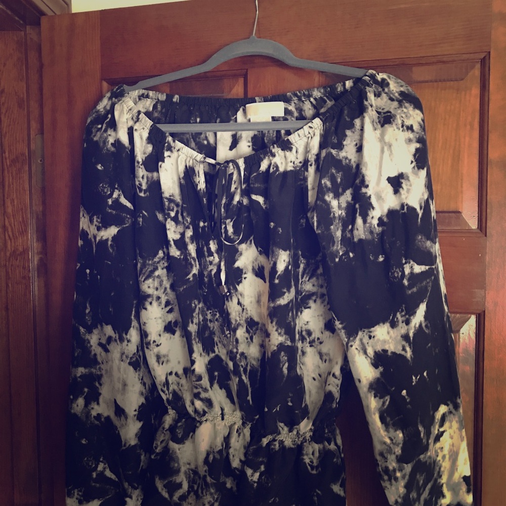 MK top S/P. Ties at neck with MK logos.